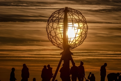 Crociera tra i Fiordi e il Circolo Polare: l’Essenza del Nord Europa